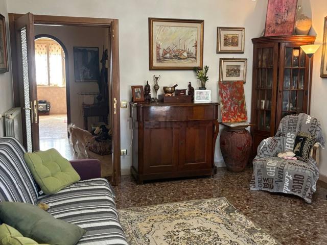 Appartamento in vendita di 104 m² in Via Piemonte, 4