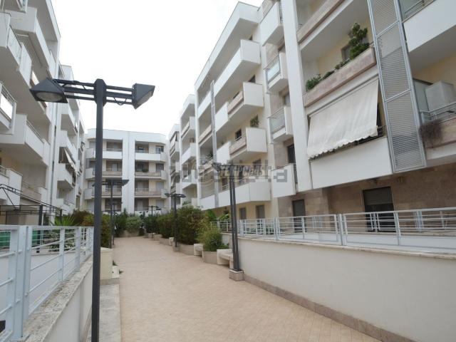 Appartamento in vendita di 104 m² in Via Quasimodo