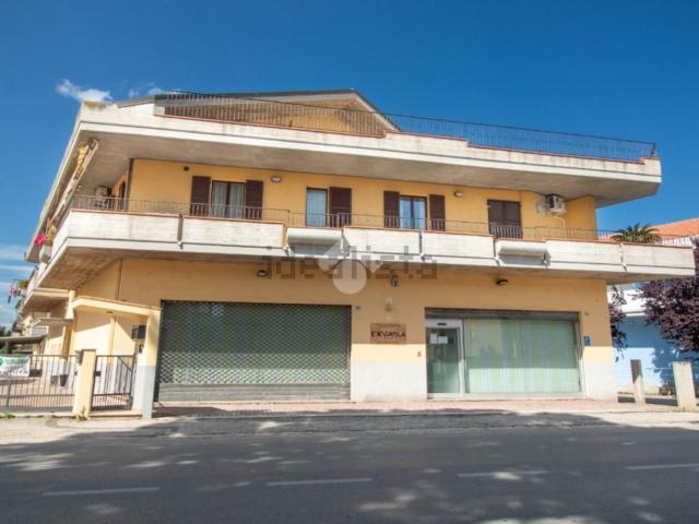 Appartamento in vendita di 104 m² in Via Roma, 25