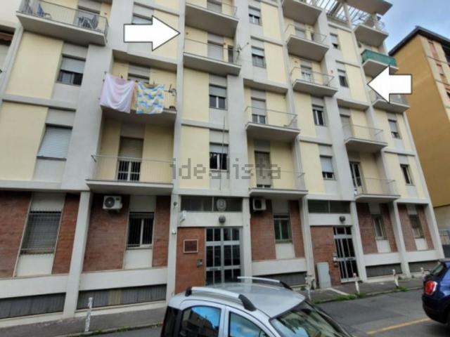 Appartamento in vendita di 104 m² in Via Ugo Foscolo