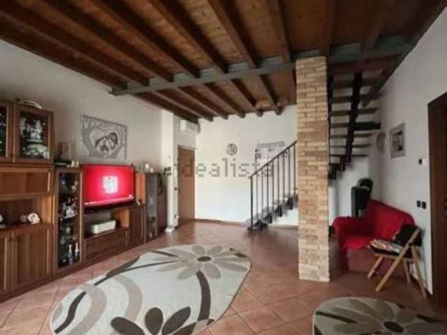 Appartamento in vendita di 104 m² in Via Verona