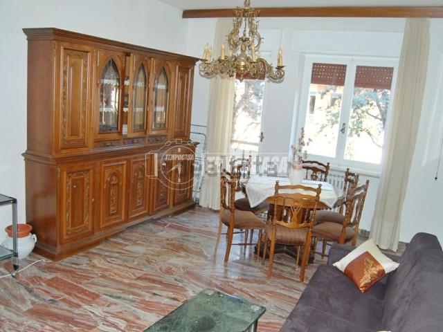 Appartamento in vendita di 104 m² in Via Vincenzo Salvoni