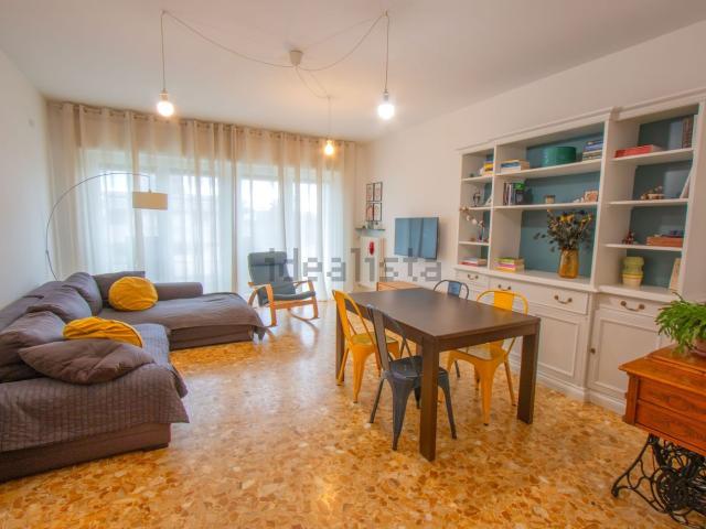 Appartamento in vendita di 104 m² in Viale Volontari della Libertà, 16