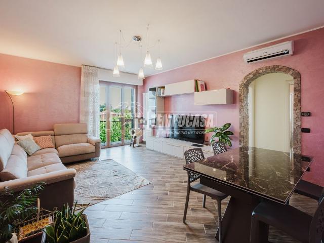 Appartamento in vendita di 104 m² in Piazza Corte Tomasi, 2