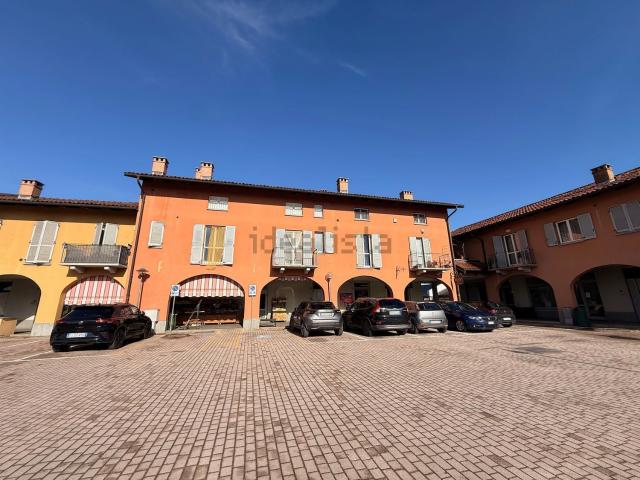 Appartamento in vendita di 104 m² in Piazza G. Bella, 9