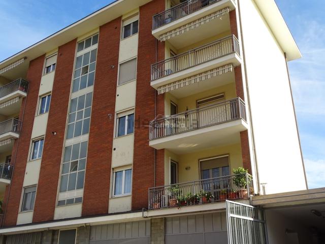 Appartamento in vendita di 104 m² in Strada Ciriè, 41