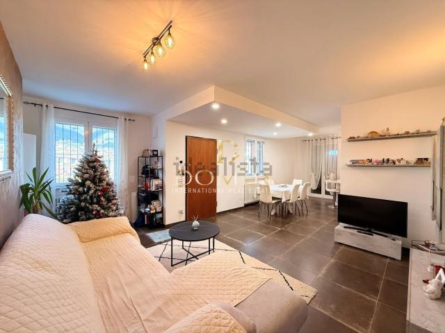 Appartamento in vendita di 104 m² in Strada Mulattiera San Lorenzo