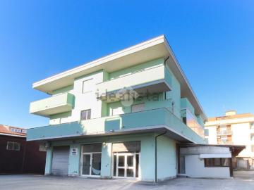 Appartamento in vendita di 105 m² in Via Corno Grande, 11