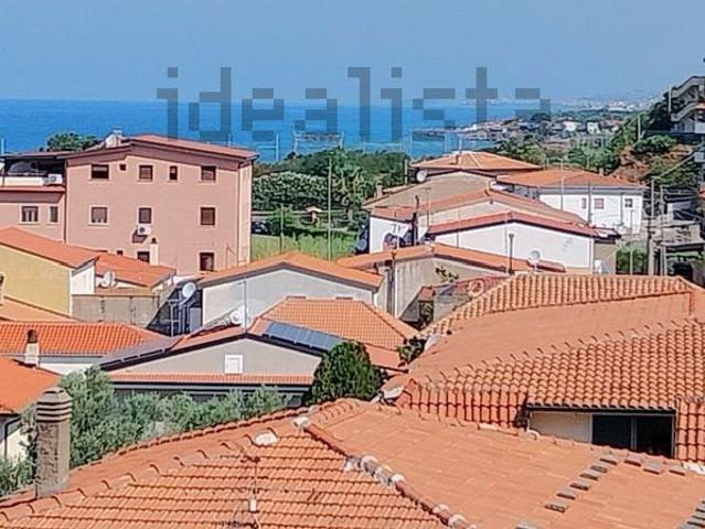Appartamento in vendita di 105 m² in Via Cosenza