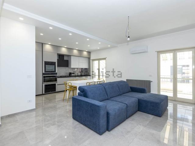Appartamento in vendita di 105 m² in Via Caio Duilio, 8