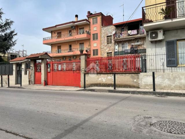 Appartamento in vendita di 105 m² in Via Calabrese, 27
