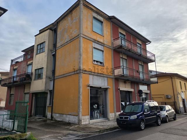Appartamento in vendita di 105 m² in Via Campomicciolo, 105