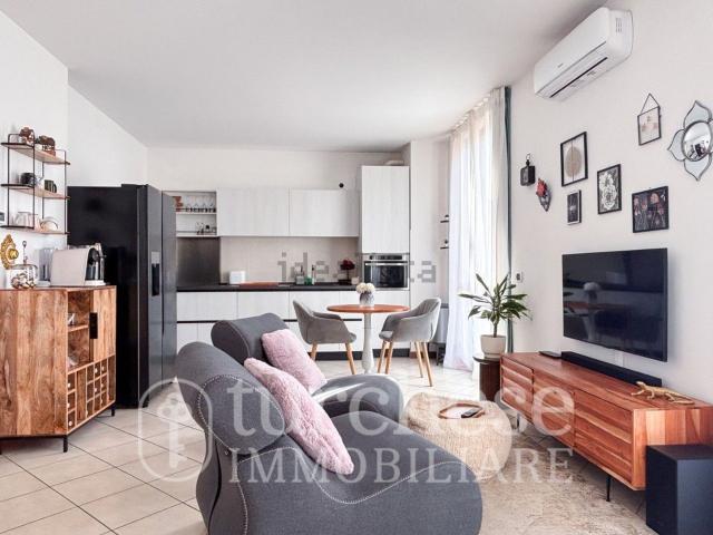 Appartamento in vendita di 105 m² in Via Canonici, 11