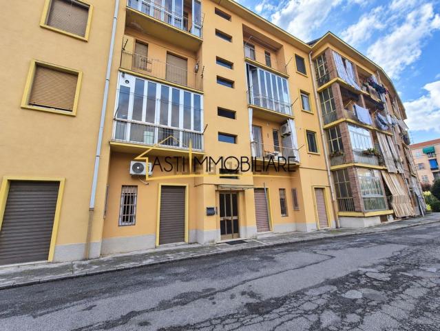 Appartamento in vendita di 105 m² in Via Canuto Borelli, 30