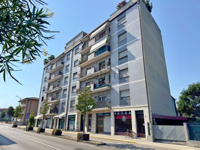 Appartamento in vendita di 105 m² in Via Cappuccini