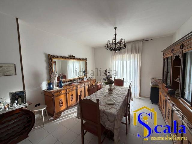 Appartamento in vendita di 105 m² in Via Carditello