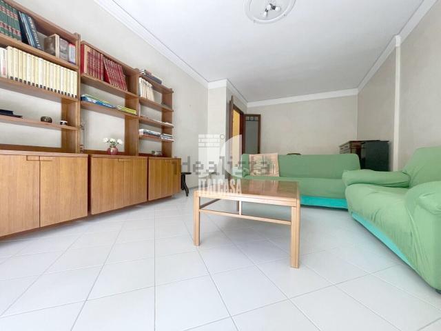 Appartamento in vendita di 105 m² in Via Carlo Goldoni
