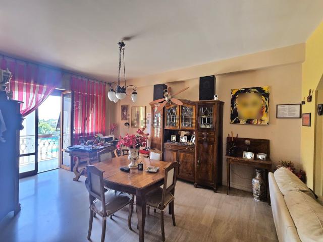 Appartamento in vendita di 105 m² in Via Cassiano da Fabriano, 34