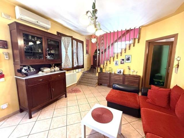 Appartamento in vendita di 105 m² in Via Cerbaia