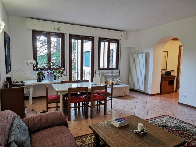 Appartamento in vendita di 105 m² in Via cesare battisti, 3