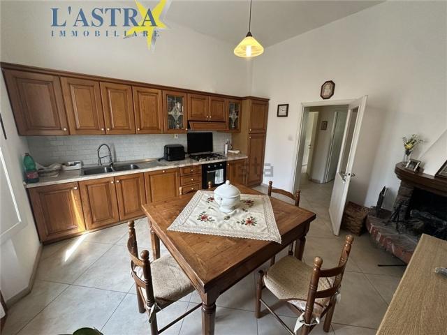 Appartamento in vendita di 105 m² in Via Chiantigiana