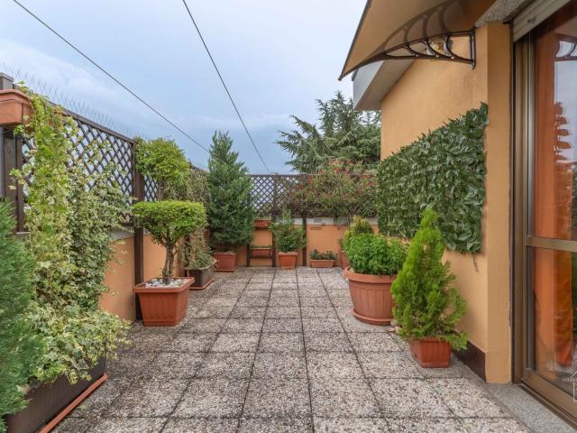 Appartamento in vendita di 105 m² in Via Cristoforo Colombo, 29