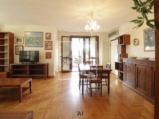Appartamento in vendita di 105 m² in Via Curzio Malaparte, 1