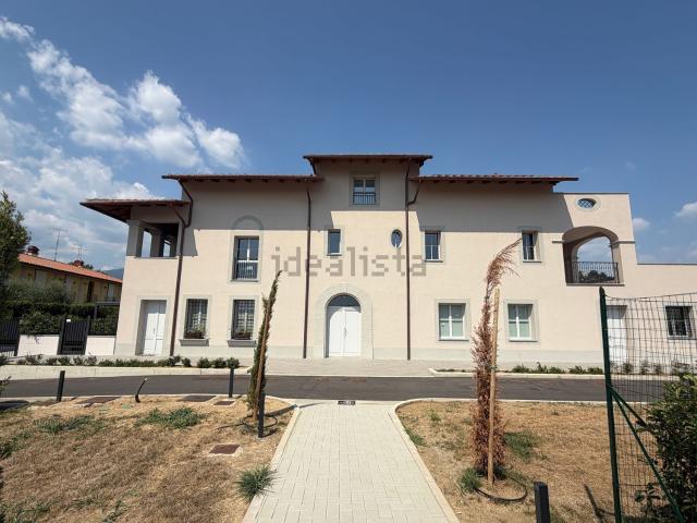 Appartamento in vendita di 105 m² in Via Ancona
