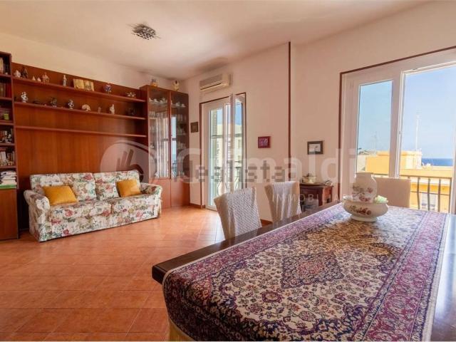Appartamento in vendita di 105 m² in Via Alaimo da Lentini, 59