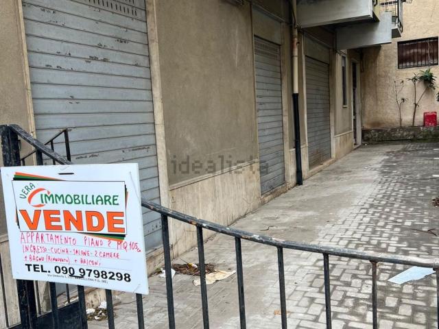 Appartamento in vendita di 105 m² in Via Alcide de Gasperi, 21
