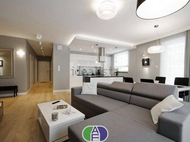 Appartamento in vendita di 105 m² in Via Alessandro Manzoni, 35