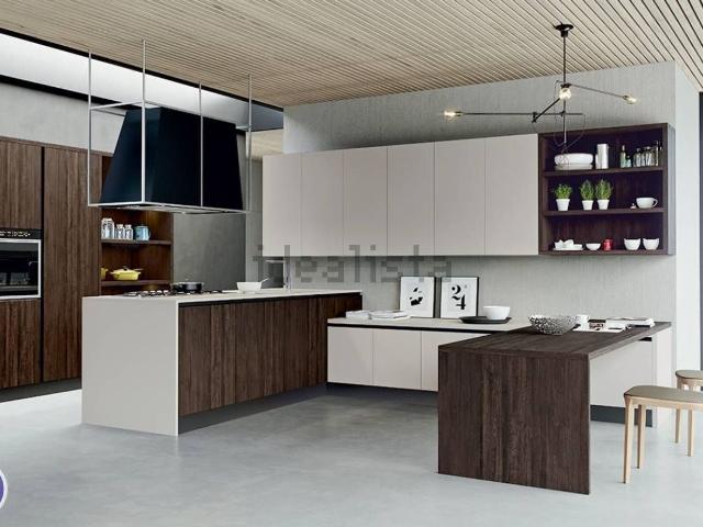 Appartamento in vendita di 105 m² in Via Alessandro Manzoni, 35