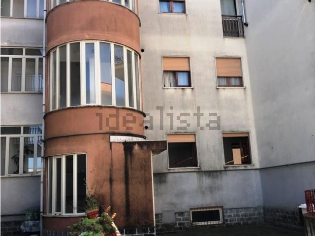 Appartamento in vendita di 105 m² in Via Arbosto, 6
