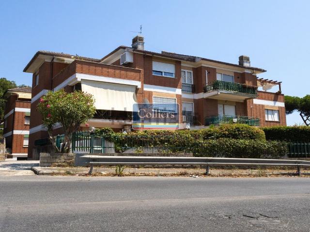 Appartamento in vendita di 105 m² in Via Ardeatina