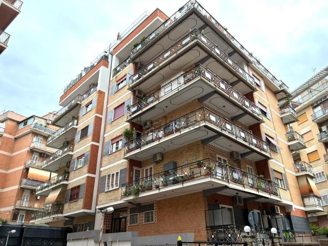 Appartamento in vendita di 105 m² in Via Argentina Altobelli, 30