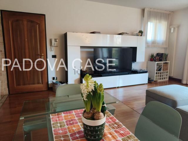 Appartamento in vendita di 105 m² in Via Arnaldo Fusinato