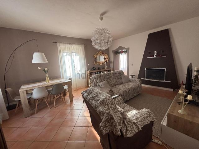 Appartamento in vendita di 105 m² in Via Beatrice