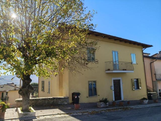 Appartamento in vendita di 105 m² in Via Belvedere, 12
