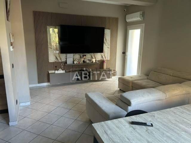Appartamento in vendita di 105 m² in Via G. Terenziani Poletti, 1