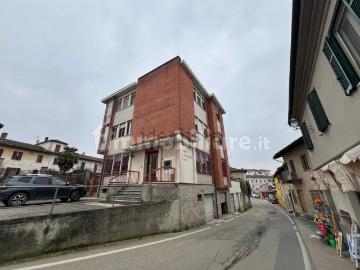 Appartamento in vendita di 105 m² in Via Garibaldi, 68