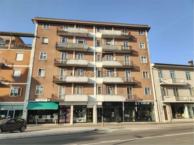 Appartamento in vendita di 105 m² in Via Giuseppe Garibaldi, 12