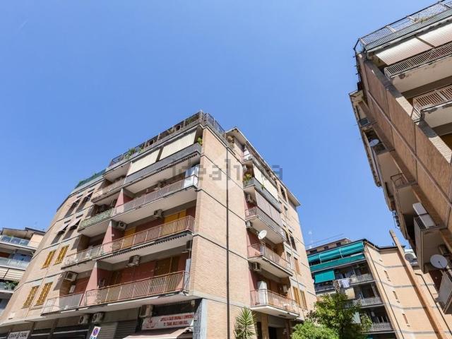 Appartamento in vendita di 105 m² in Via Giuseppe Donati, 101