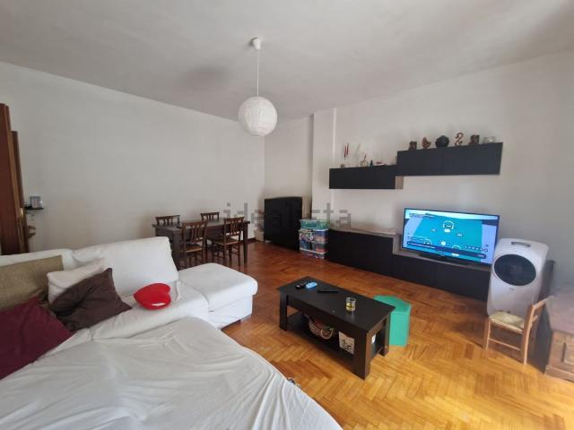 Appartamento in vendita di 105 m² in Via Giuseppe Valadier