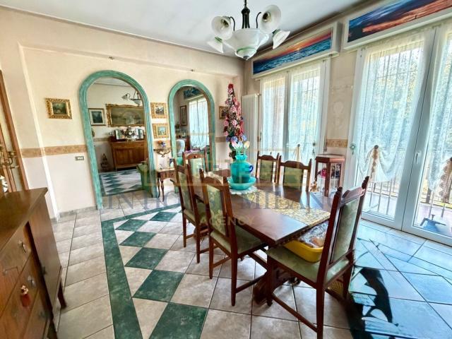Appartamento in vendita di 105 m² in Via Giacomo Matteotti, 18