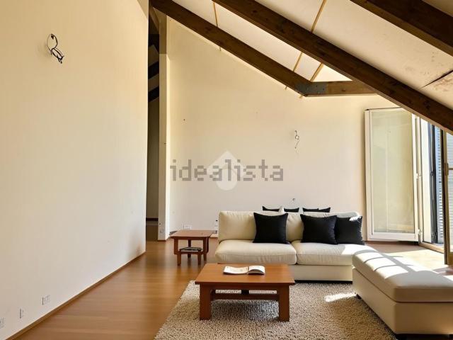 Appartamento in vendita di 105 m² in Via Giardini, 1