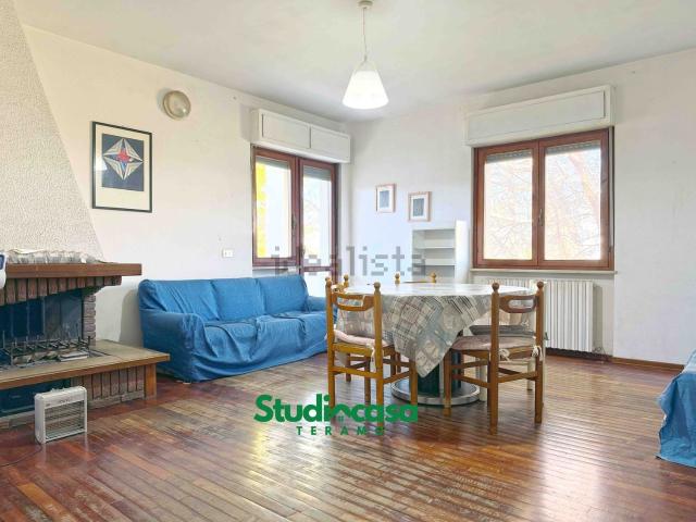 Appartamento in vendita di 105 m² in Via Giovanni Melarangelo