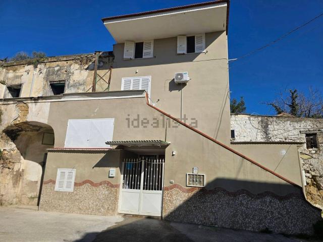 Appartamento in vendita di 105 m² in Via Don Giovanni Minzoni
