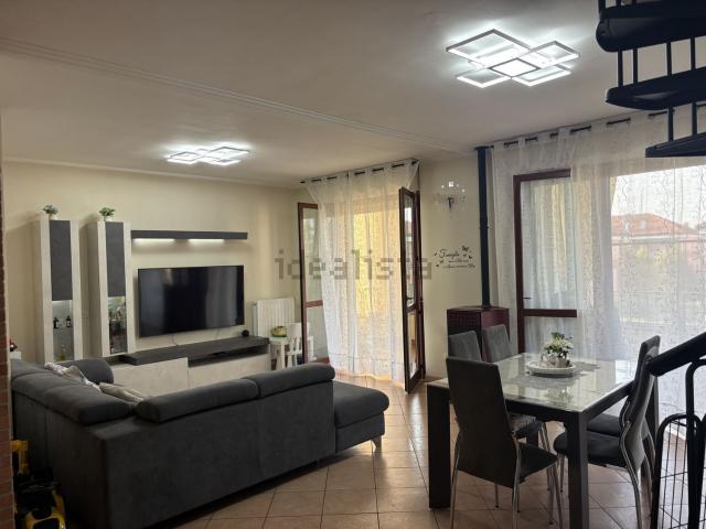 Appartamento in vendita di 105 m² in Via Don Pasquale Rovati, 24
