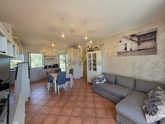 Appartamento in vendita di 105 m² in Via dei Caduti