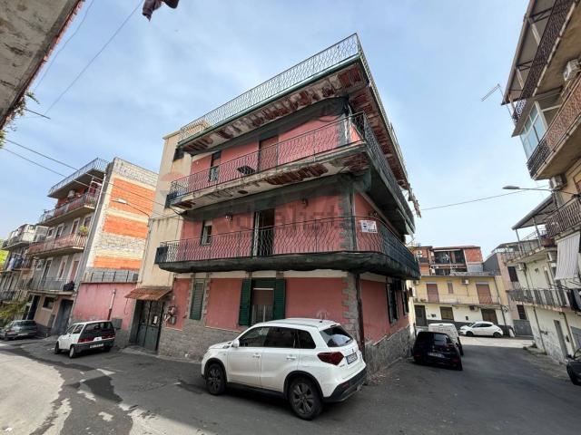 Appartamento in vendita di 105 m² in Via del Frantoio, 42